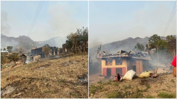 रोशी गाउँपालिकाको महादेवटारमा भिषण आगलागी, १५ घर जलेर नष्ट