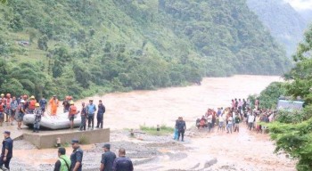 त्रिशुली नदीमा बेपत्ता यात्रुमध्ये १३ जनाको शव प्राप्त