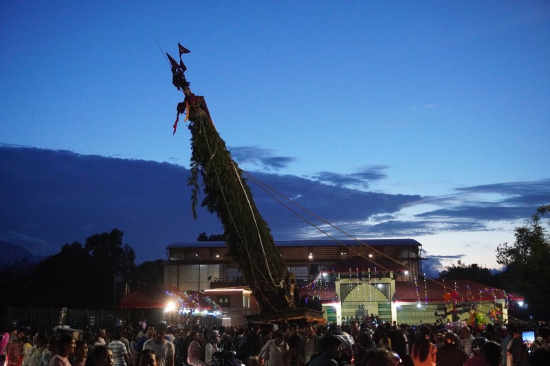 वर्षा र सहकालका देवताका रूपमा पुजिने रातो मच्छिन्द्रनाथको रथलाई लगनखेलको ठटी टोलबाट तानेर जावलाखेल पुर्‍याइयो,  २० गते ‘भोटो जात्रा’